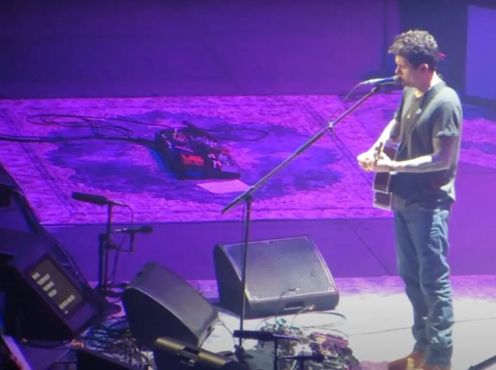 John Mayer using a teleprompter